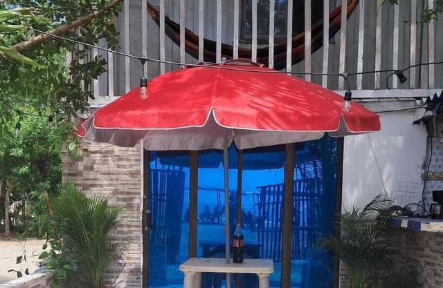 cabaña en la playa frente al mar en cartagena