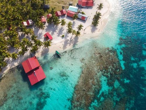 Cabaña privada en Guna Yala isla Diablo baño compartido