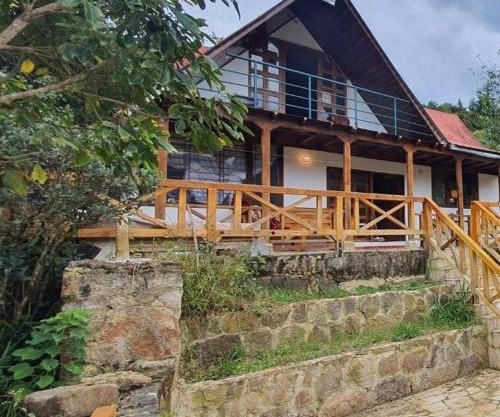 Cabaña Tipo Chalet