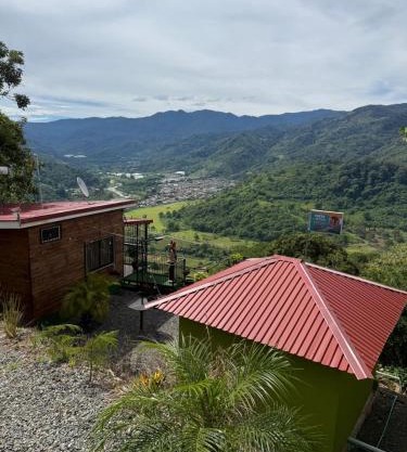 Cabaña vista al vall