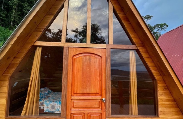 Cabañas en un Mirador, divisa la belleza amazónica