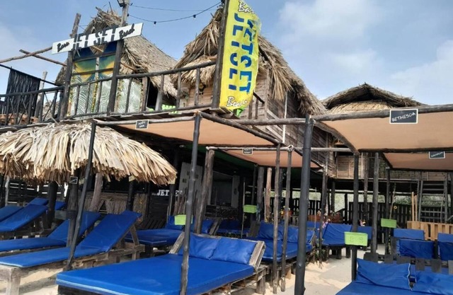 JETSET BEACH & HOSTEL