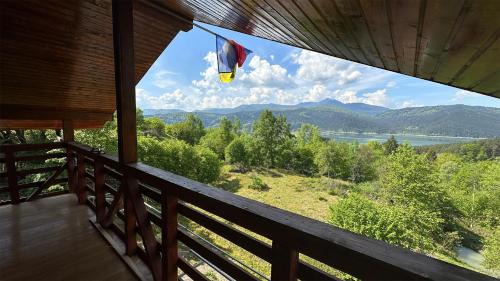 Cabana de lemn Lacul Bicaz