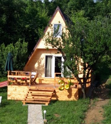 Cabana din livada