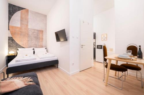 CABAnA I new I AC I wifi I URBAN I Space