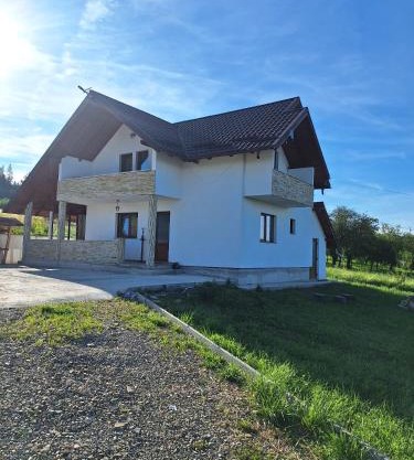 Cabana iris- dotata cu ciubar si sauna