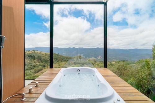 Cabana Romântica com Vista para Montanha VST035