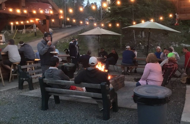 Cabin 3 Lakeview, Pet Friendly, Shared Sauna-Hot Tub, Patio on the lake
