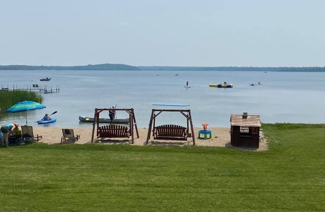Cabin 1 Lakefront Screen Patio Beach Dock Resort Amenities Resort Amenities Fish