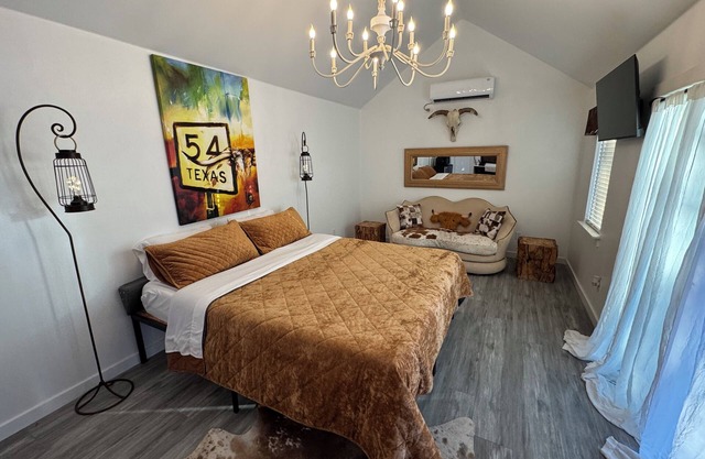 Cabin 1 of 4 comfortably nestled in a country setting with amazing sunset view
