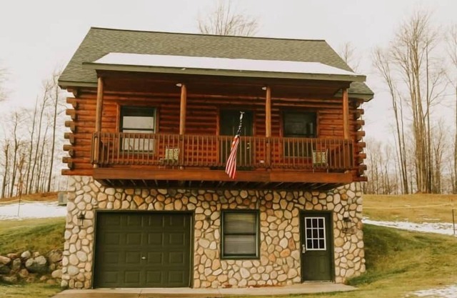 Cabin 2388 - Appealing Log Cabin within Resort