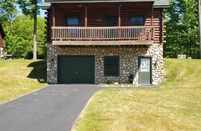 Cabin 2450 - Classic Log Cabin inside Private Resort