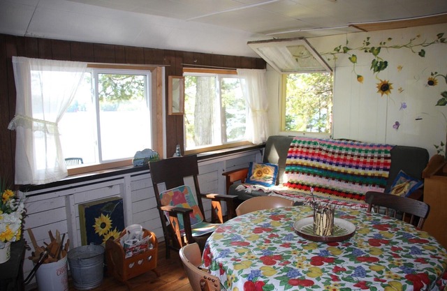 Cabin #4 - unbelievable views of Lake Cecebe