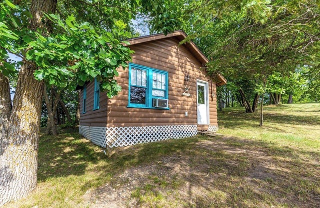 Cabin #7 - Gone Fishing