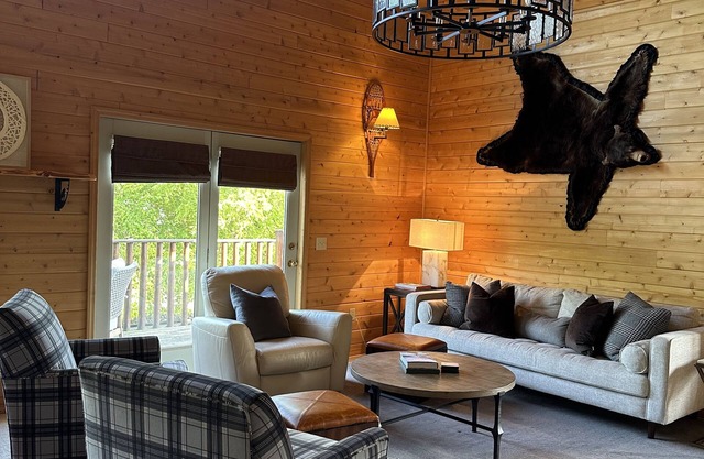 Cabin at Big Manistique Lake!