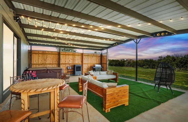 Cabin Getaway at Hells Gate
