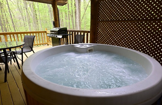 Bobcat Cabin en las montañas