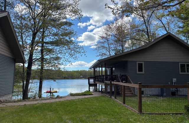 Cabin / lake house on Lake Arrowhead. A family retreat with private beach!