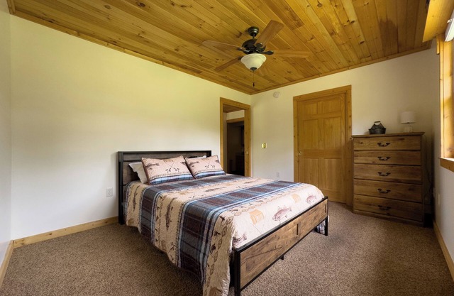 Cabin Near Dale Hollow