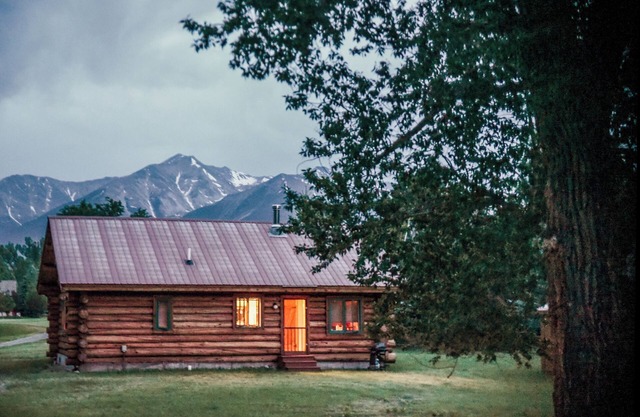Cabin on No. 7 - Collegiate Peaks Golf Course