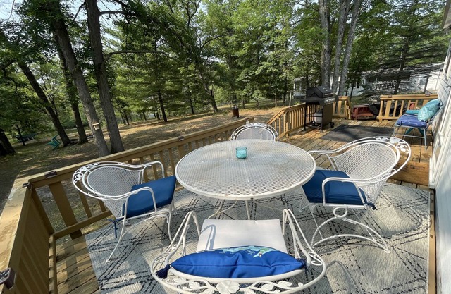 Cabin on the lake orv’s and campers welcome!