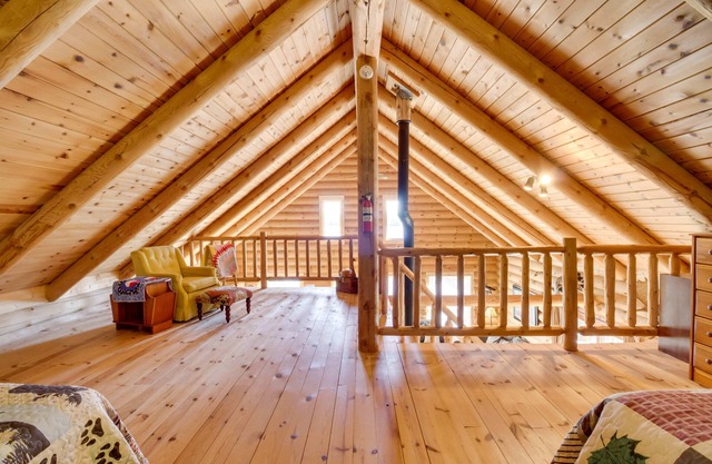 Log Cabin w/ Recreation Room, Private Dock + Fire Pit! Booking for summer 2025!
