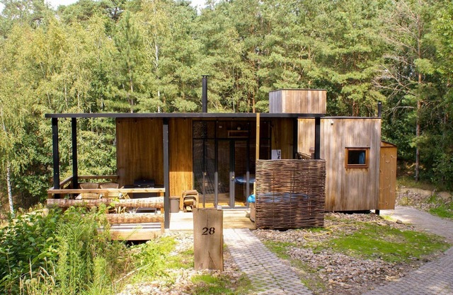 Cabin with panoramic views and hot tub