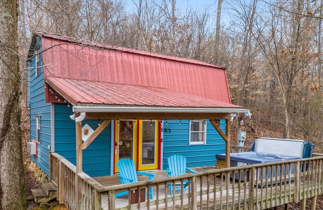 Cabin with hot tub, spacious deck, washer/dryer, central AC, patio, & deck