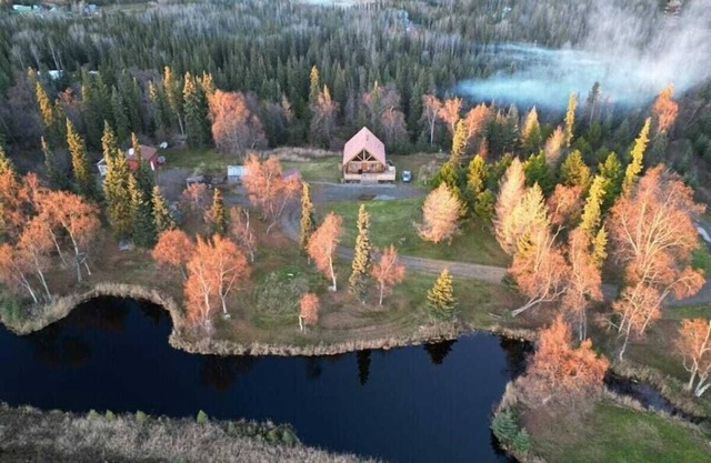 Cabin with Privacy and View - Moon Ridge Lair