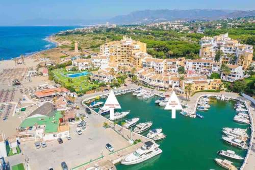 Cabopino Beach & Marina Apartment
