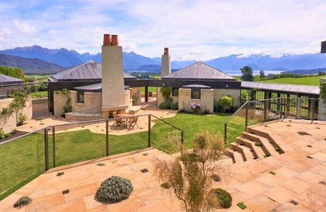 Cabot Lodge
