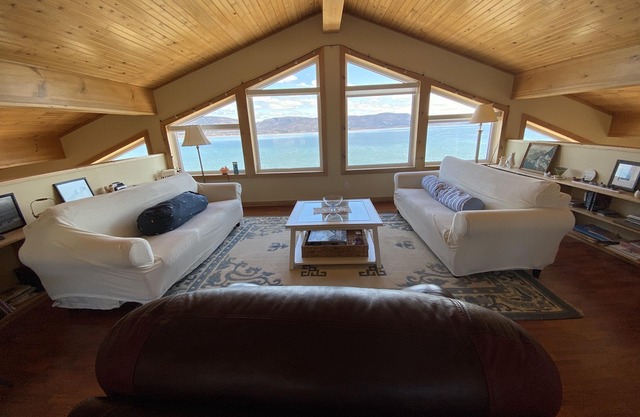 Cabot trail, walk to beach, luxurious living space, gorgeous Atlantic Ocean view