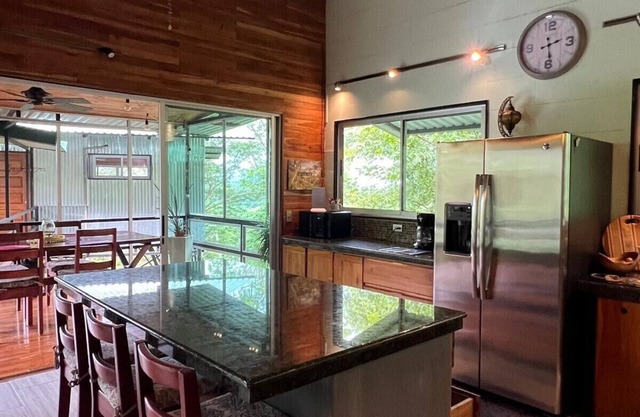Cacao Forest Treetop Cottage w/ AC – 15 min to Beach & Town – Puntarenas