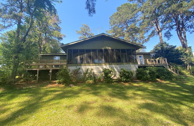Cactus Cove Retreat on Toledo Bend - Private Beach!