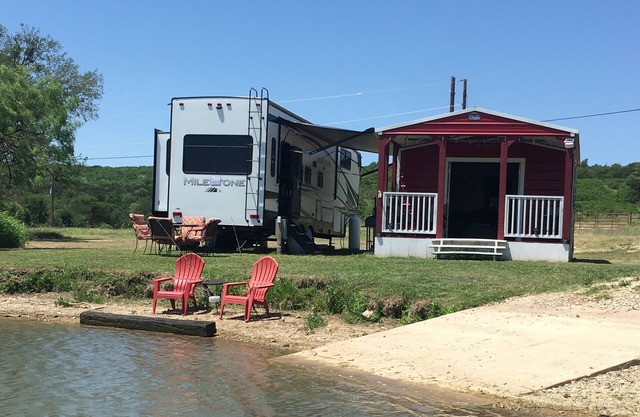 Caddo Bay! The laid back way.