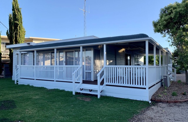 Caddy Shack Port Hughes