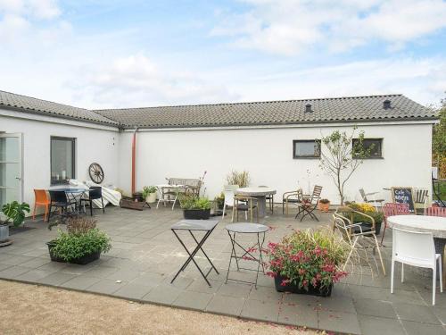 Cafe Vilhelm Holiday Centre