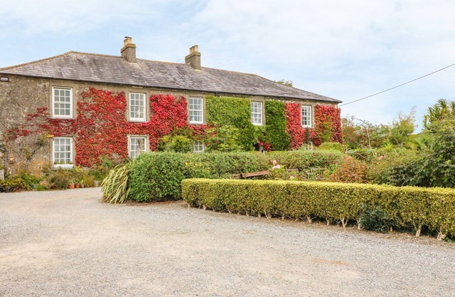 CAIRBRE HOUSE, family friendly in Dungarvan, County Waterford