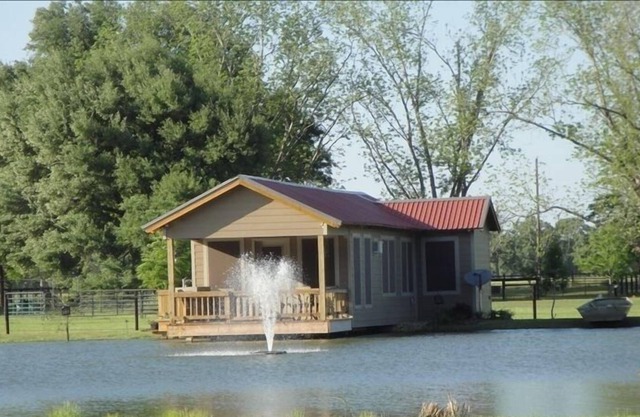 Cajun Pondside Cabin - Veteran Owned - en el corazón de Acadiana
