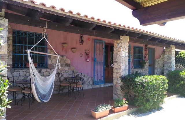 Cama y desayuno "Cala Saline"