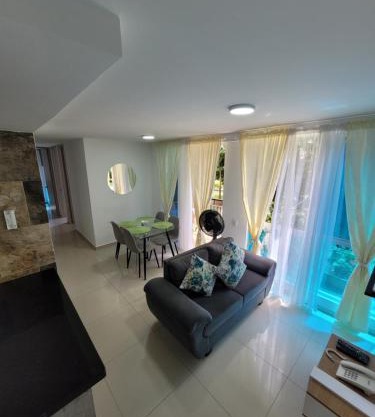 Cali Piso 1-01 Sector Sur Valle Del Lili Moderno Apartamento