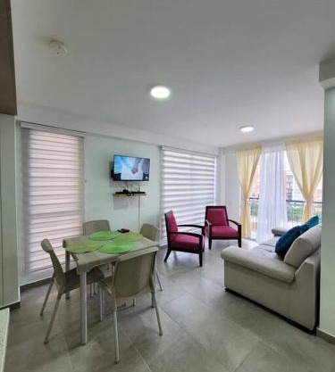 Cali Piso 6-04 Sector Sur Valle Del Lili Confortable Apartamento