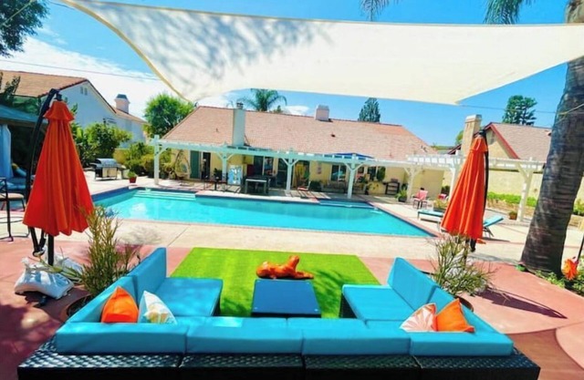 California Dream House w/pool & tennis court