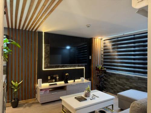 California Gardens Square Loft type 2 bedroom unit