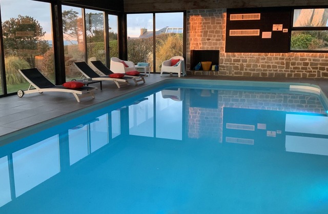 CALLOT PISCINA INTERIOR - 150 m PLAYA - HABITACIÓN FITNESS -4 PERS