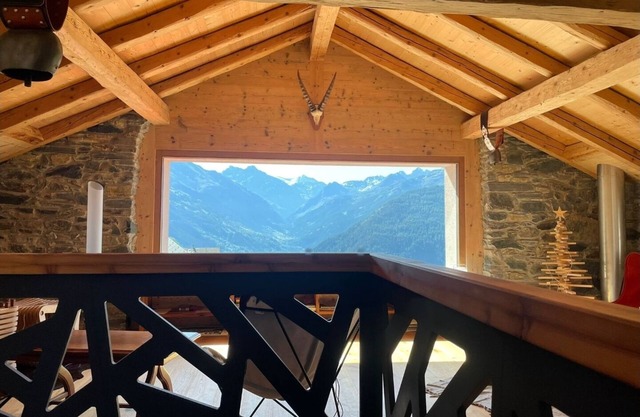Calme, vue Imprenable sur les Montagnes, Près de Verbier, la Fouly et Champex