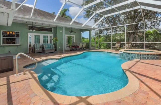 Caloosa Palms-Villa with Pool Spa Game Room. Centrally Located to Naples Beaches