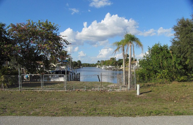 Caloosahatchee Boaters: Bungalow tropical con vista al agua