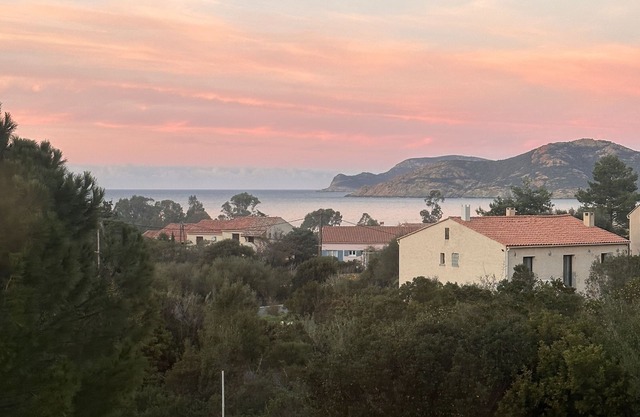 Calvi villa cerca del mar