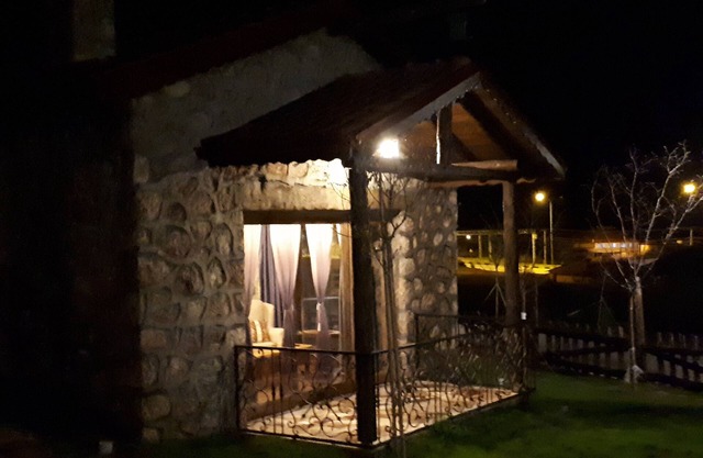CAMELİ TAS KONAKLAR - CASAS DE PIEDRA
